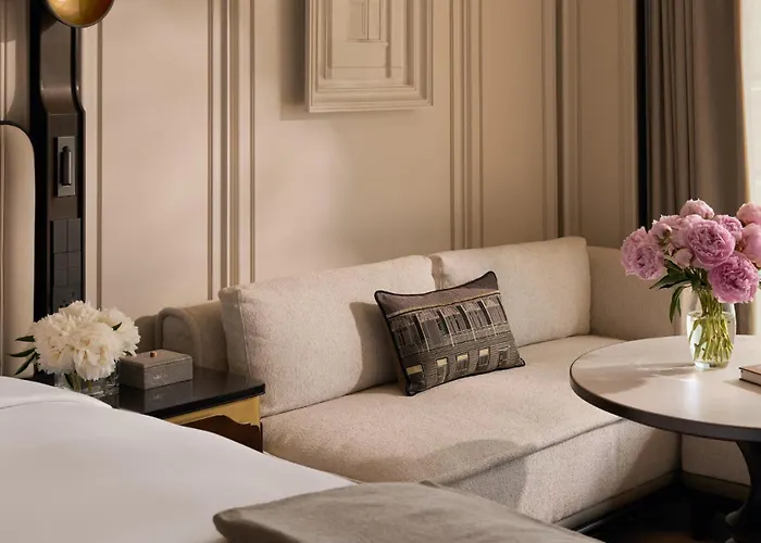 The Langham, Custom House, 5*